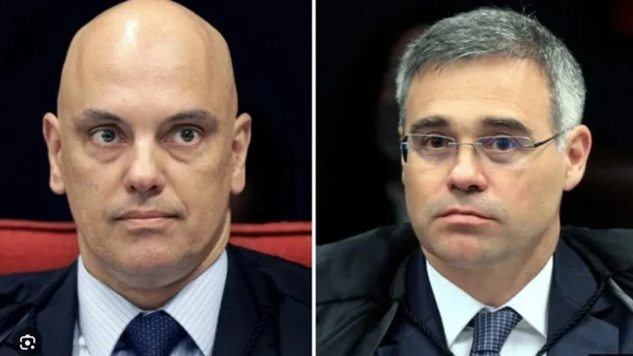 Moraes e Mendonça no plenário do STF durante o julgamento