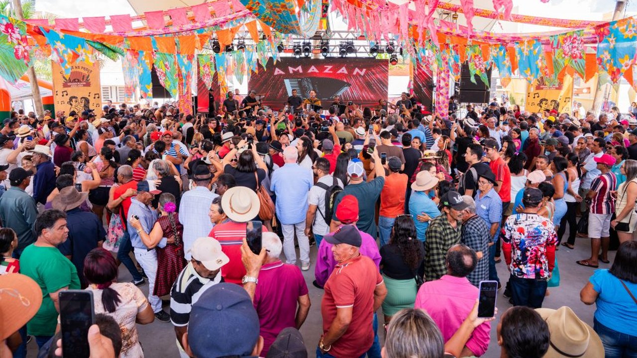 Cultura na Praça desta segunda (10) tem programação especial em homenagem aos pais