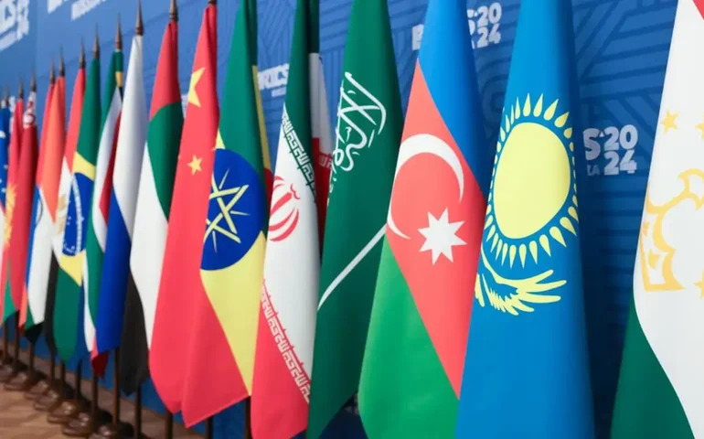Irã intensifica posição contra existência de Israel, amplia exigências e complica fala do Brics