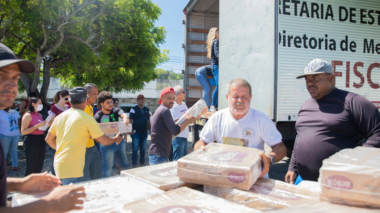 Mais de 24 toneladas de alimentos são distribuídos pela Sefaz para instituições cadastradas na NFC