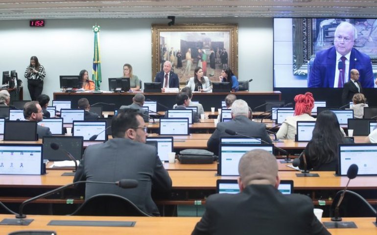Eleitos presidentes de 14 comissões permanentes da Câmara dos Deputados