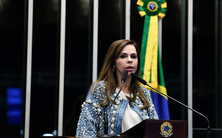 Dorinha celebra aprovação de projeto que viabiliza piso da enfermagem