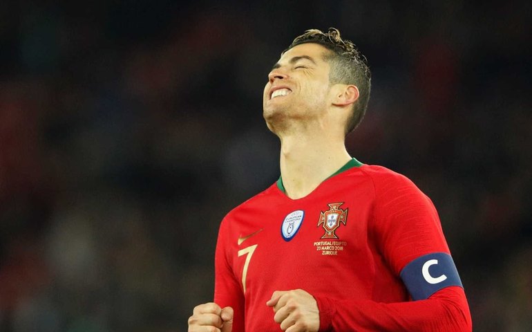 Cristiano Ronaldo marca 1º gol da temporada em vitória do United sobre o Sheriff