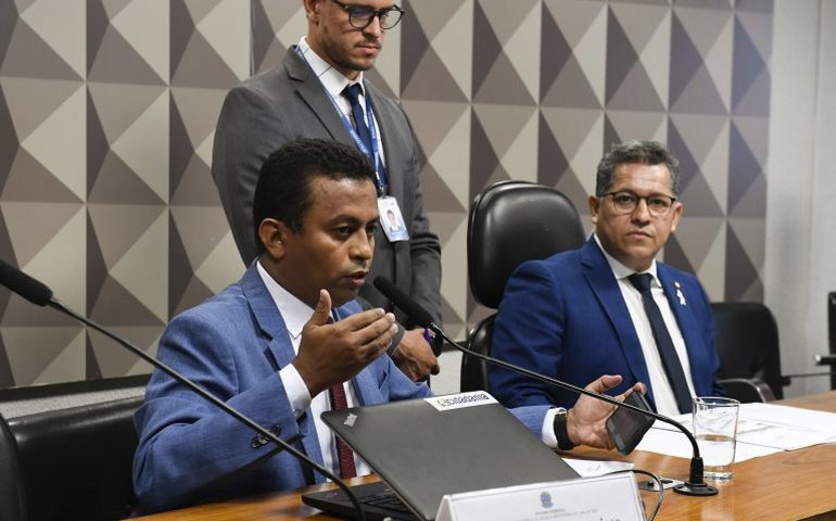 Comissão mista aprova medida provisória que recria o programa Bolsa Família