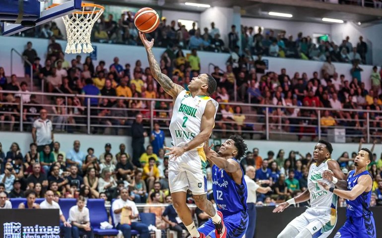 Brasil mantém 100% de aproveitamento nas Eliminatórias para a Copa