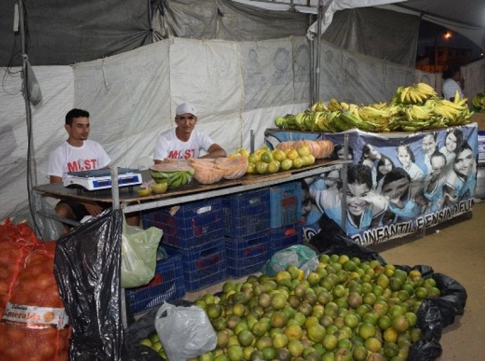 Iteral apoia Feira Agrária realizada pelo comando do MLST em Maceió