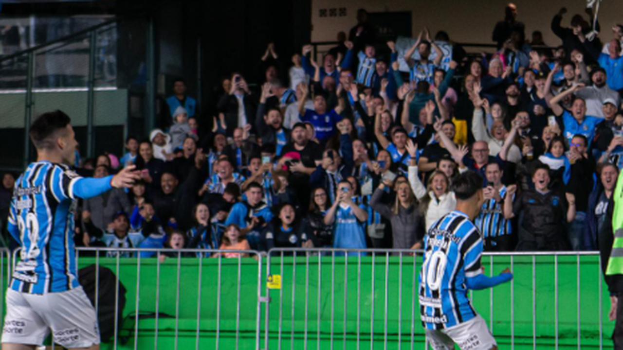 Em 3º no Brasileirão, vice do Grêmio ressalta desejo de contar com Renato Gaúcho em 2024