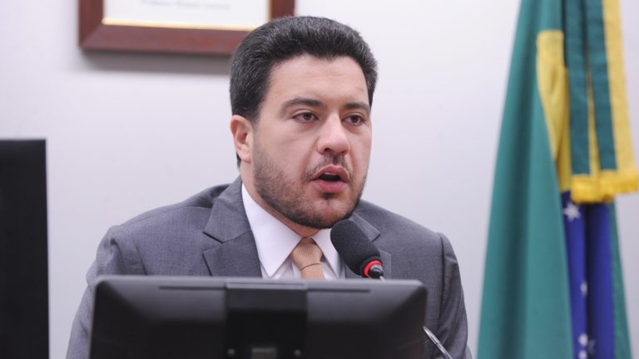Debatedores recomendam ajustes em projeto sobre apoio à economia digital no Brasil