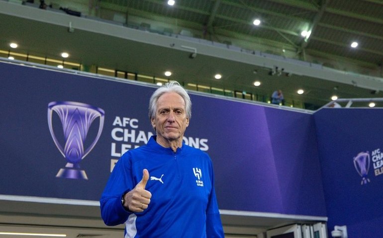 Jorge Jesus é anunciado pelo Al-Nassr e revela arrependimento por recusar a seleção brasileira