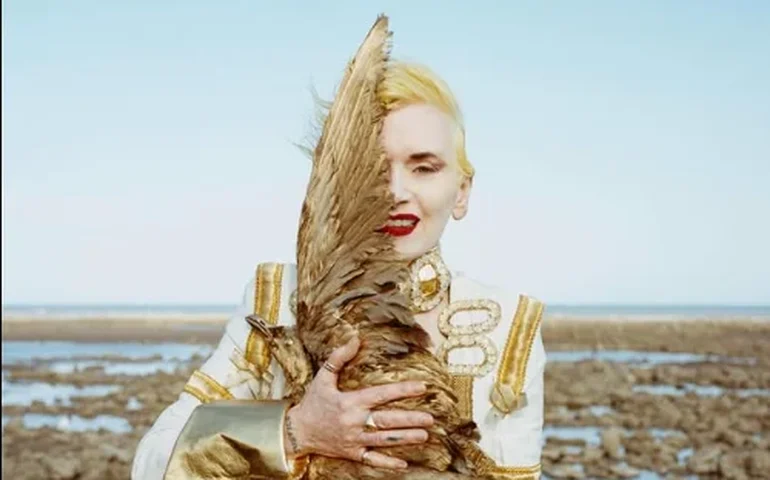 Pam Hogg, lendária estilista que vestiu de Beyoncé à princesa Diana, morre aos 66 anos