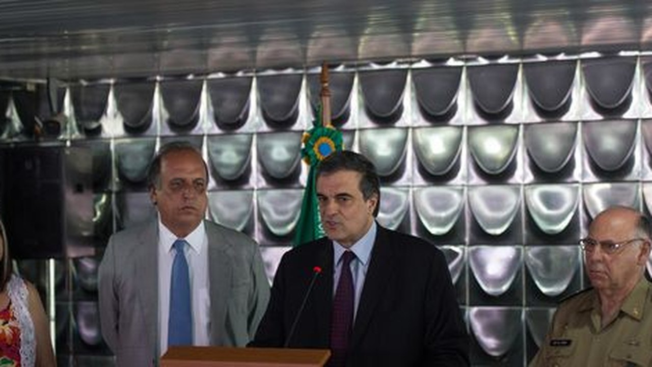 Tropas do Exército permanecerão no Complexo da Maré até junho de 2015