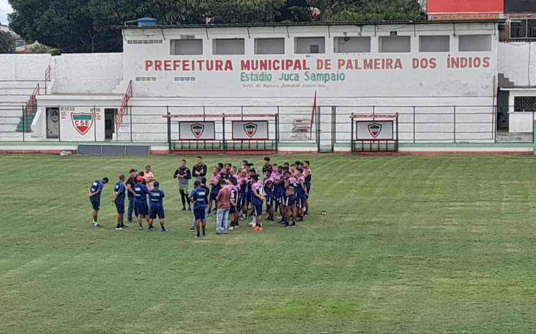 Se atletas receberem salários, CSE enfrenta o Murici esta noite, no Juca Sampaio