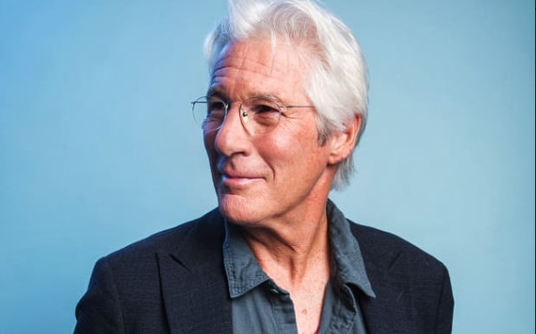Richard Gere celebra Dia dos Pais na Espanha com fotos raras ao lado dos filhos
