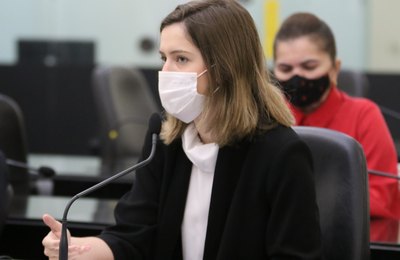 Cibele Moura solicita benfeitorias para o povoado Ilha do Ferro