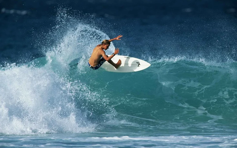 Etapa da África do Sul do Circuito Mundial de Surfe é adiada pelo 3º dia seguido