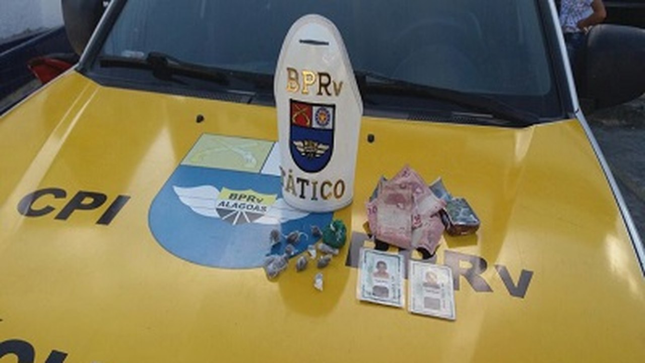 BPRv registra ocorrências de porte ilegal e tráfico de drogas e recupera veículo roubado
