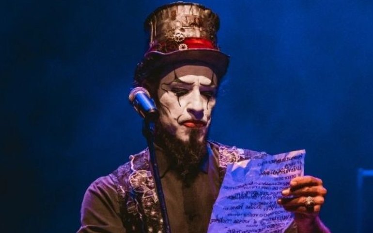 Teatro Mágico anuncia retorno aos palcos após hiato