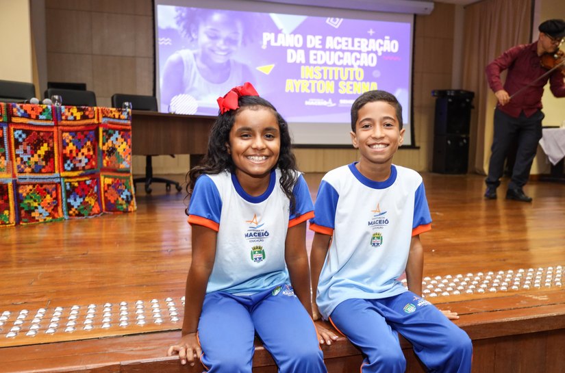 Nova parceria entre Maceió e o Instituto Ayrton Senna vai alcançar 37 mil estudantes em 2025