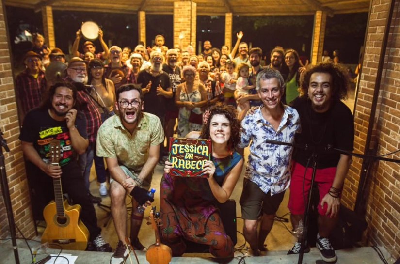 Jéssica da Rabeca convida Banda de Pífanos Riacho Grande para apresentação na Ilha do Ferro