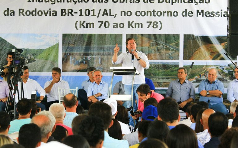 Marx Beltrão participa da entrega da BR-101 duplicada entre Messias e Rio Largo