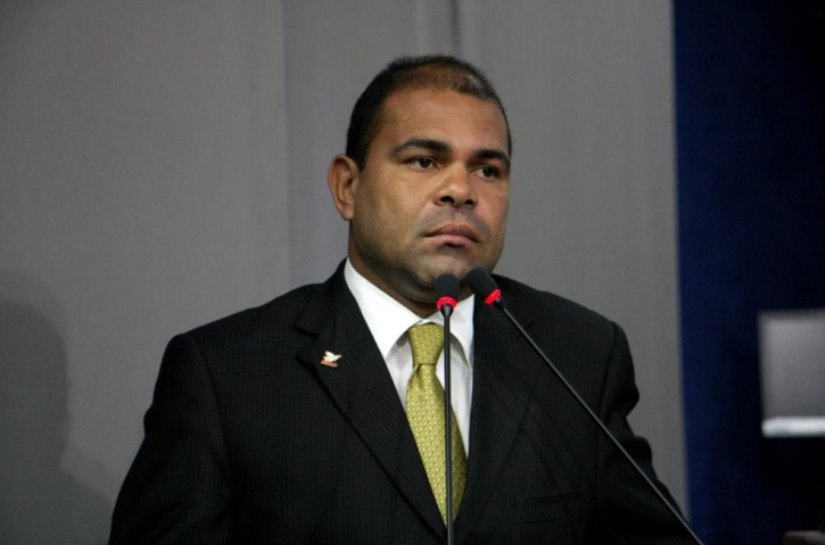 Silvânio Barbosa garante realização do São João no Benedito Bentes