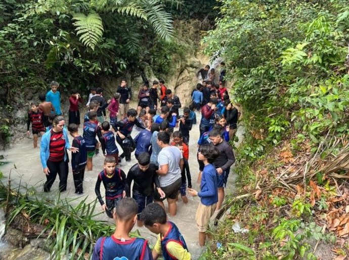 Alunos da Escolinha Semel de Campo Alegre participam de Trilha Ecológica e Passeio Ciclístico no Circuito de Verão