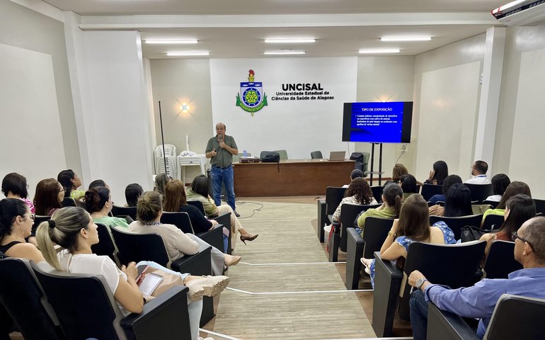 Sesau capacita servidores para atendimento antirrábico humano e acidentes por animais peçonhentos