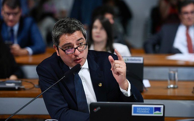 Regulamentação do VAR: comissão vai ouvir CBF e árbitros afastados