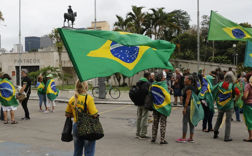 Bolsonaristas promovem boicote a filme de Lázaro Ramos e celebram suposto  fracasso · Notícias da TV