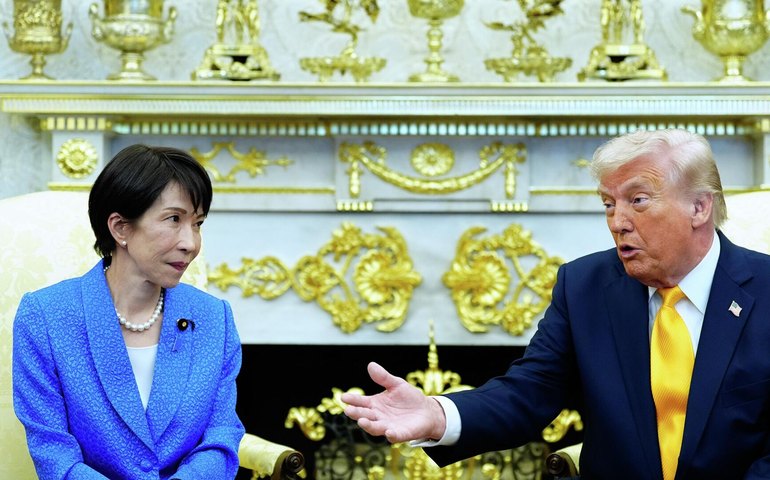 Ao lado de Takaichi, Trump compara ataque ao Irã à ofensiva japonesa em Pearl Harbor