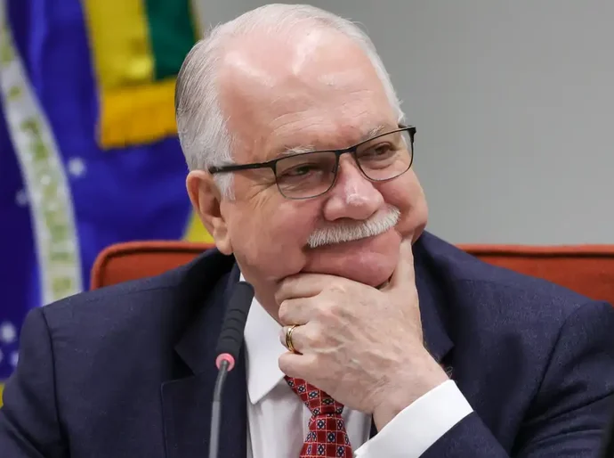 Caso Master: Fachin convoca ministros para tratar de menções a Toffoli