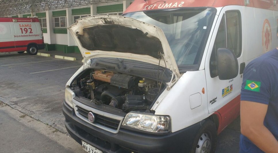 Viatura do samu sem bateria