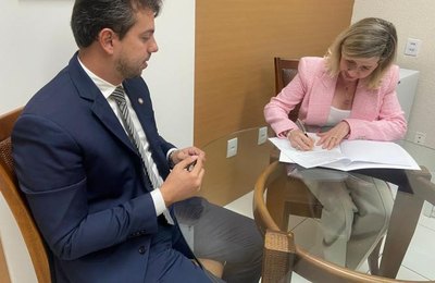 Conselheira do TCE/AL recebe Ouvidor Geral da OAB/AL e assina acordo de cooperação do projeto Rede Ouvir