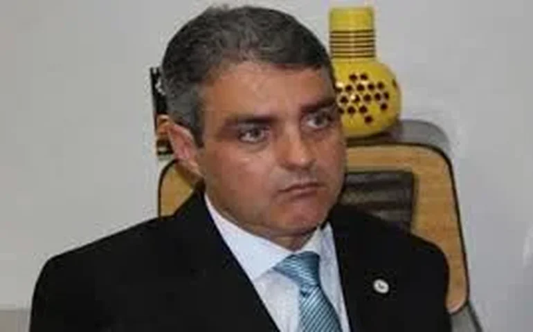 TRE-AL suspende pesquisa da Falpe por irregularidades na corrida eleitoral de 2026