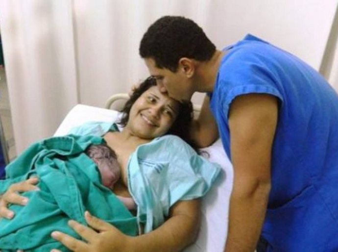 Pais têm direito de acompanhar o parto de seus filhos, orienta Sesau