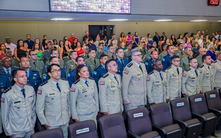 59 militares concluem o Curso de Aperfeiçoamento de Oficiais na PM-AL