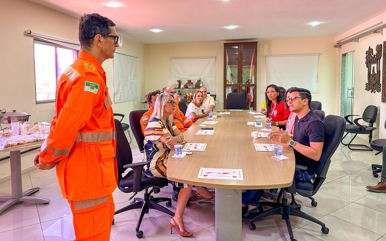 Sesau visita Samu e Corpo de Bombeiros do RN para compartilhar tecnologias voltadas à Saúde