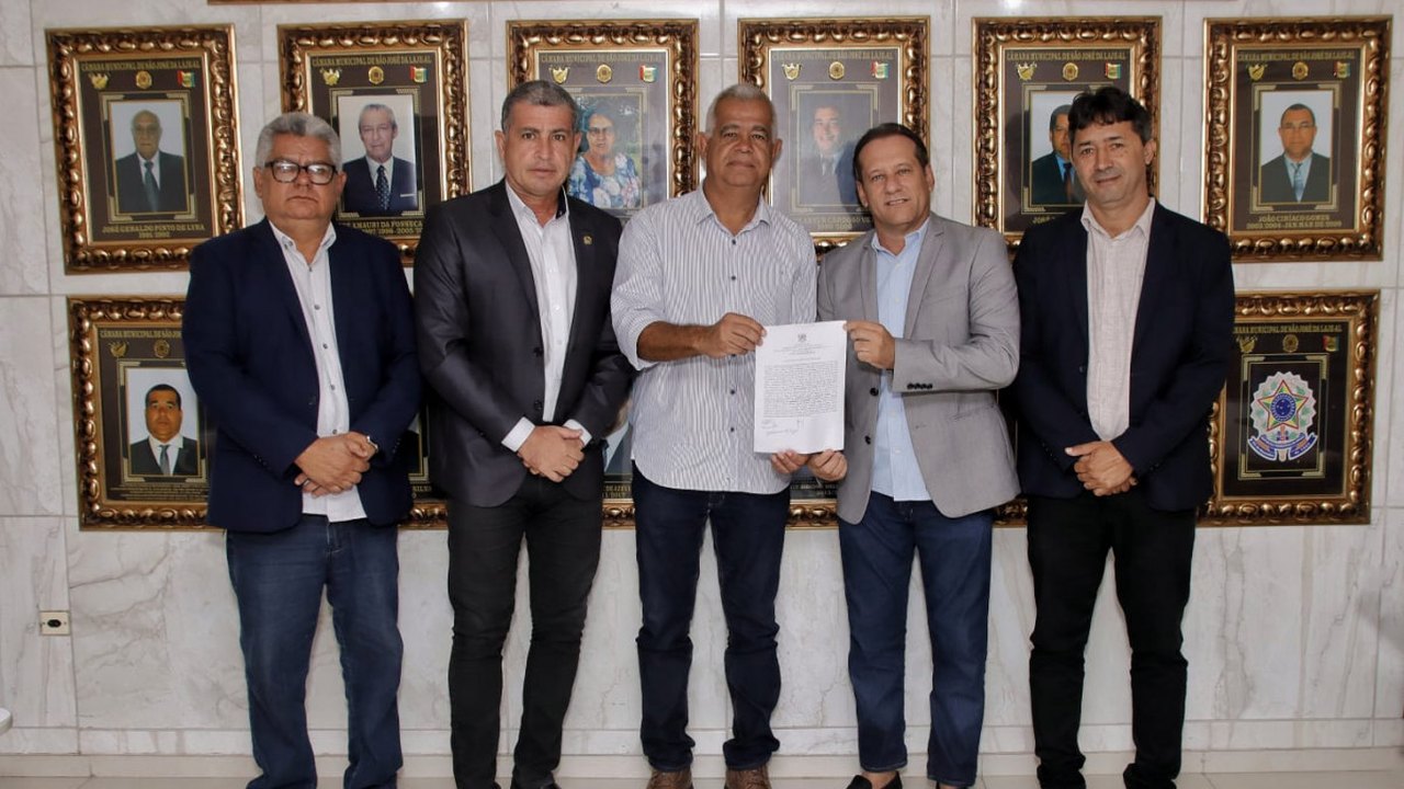 Vice-prefeito de São José da Laje substitui a prefeita Angela Vanessa por 15 dias