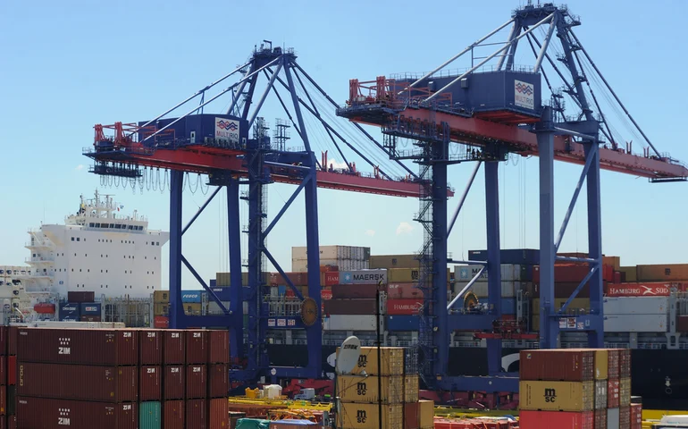 Vietnã diz que deseja comprar mais produtos de alto valor dos Estados Unidos