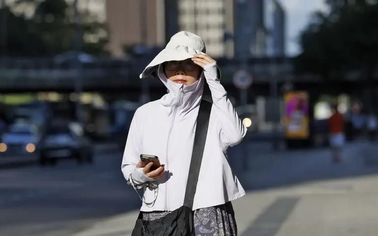 Após dias de chuva e temperaturas amenas, fim de semana promete sol e calor de até 36°C no Natal