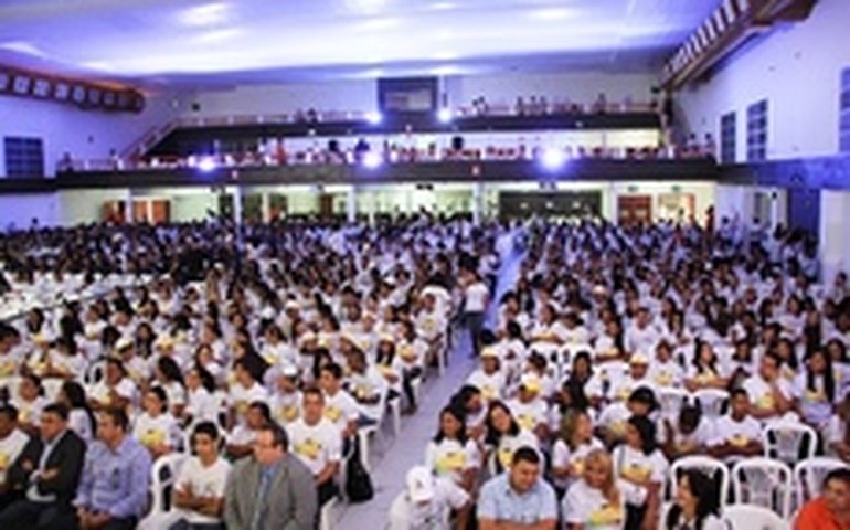 Pronatec forma mais de 2 mil jovens para o mercado de trabalho