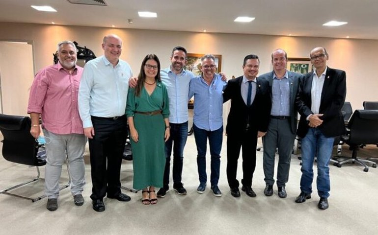 Professor da Ufal pede que universitários participem de levantamento sobre auxílio-transporte