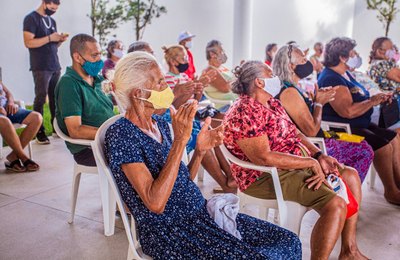 Festa de carnaval encanta idosos assistidos pelos Centros de Referência de Arapiraca