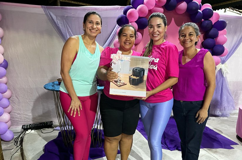 Assistência Social de Santana do Mundaú encerra mês da mulher com grande aulão
