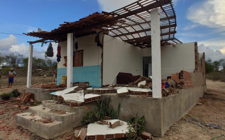 Tornado em Estrela de Alagoas: comunidade fica em pânico com fenômeno da natureza; vídeo