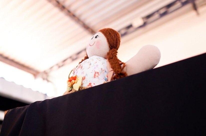 Teatro de Bonecos leva conscientização ambiental para estudantes da Escola Municipal Padre Pinho