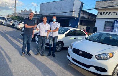 Prefeitura de Chã Preta recebe novos veículos através de emenda parlamentar