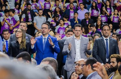 Governador Paulo Dantas doa ambulância para Assembleia de Deus