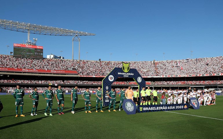 Palmeiras aproveita vacilos de Arboleda e ganha do São Paulo no Morumbi