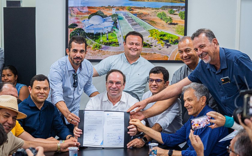 Prefeito Luciano Barbosa anuncia mais de R$ 5 milhões para revitalização do centro comercial de Arapiraca